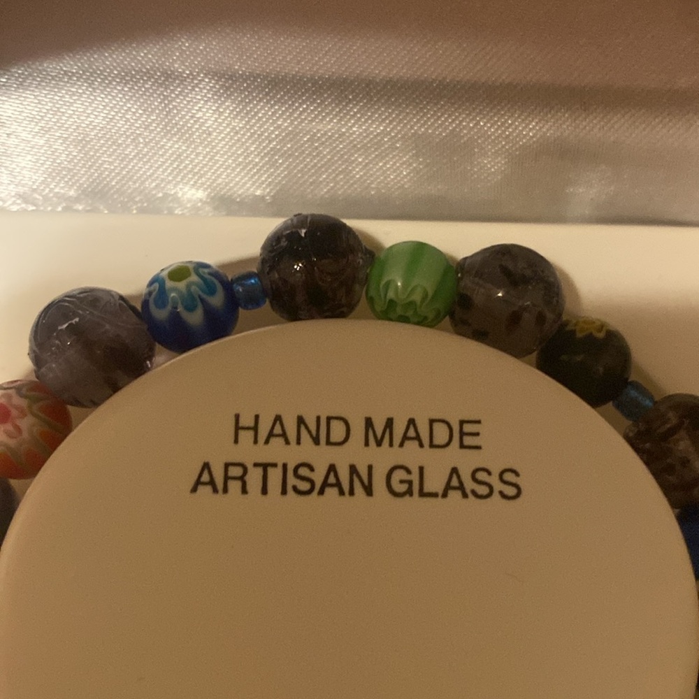 Sterling silver handmadee artisan glass stretch bracelet (WW) - Picture 2 of 4